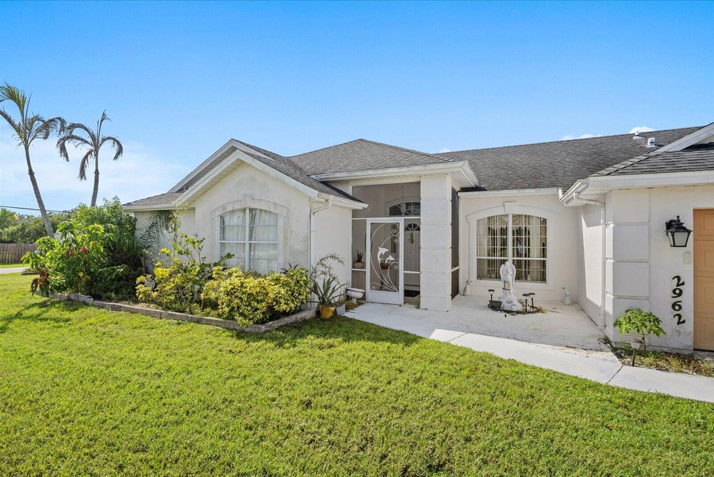 Photo of 2962 SE BELLA Road, Port Saint Lucie, FL 34984 (MLS # B26068842)