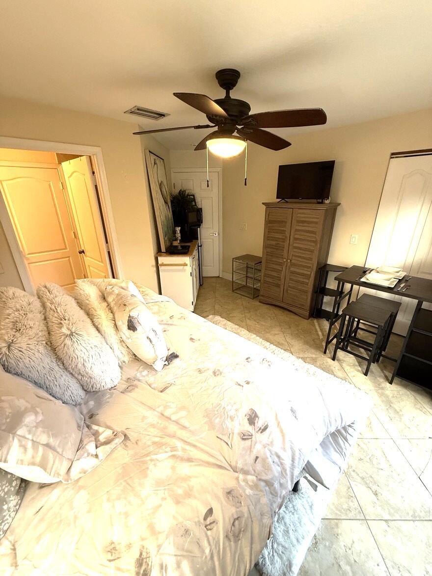 Kenwood - Residential Lease