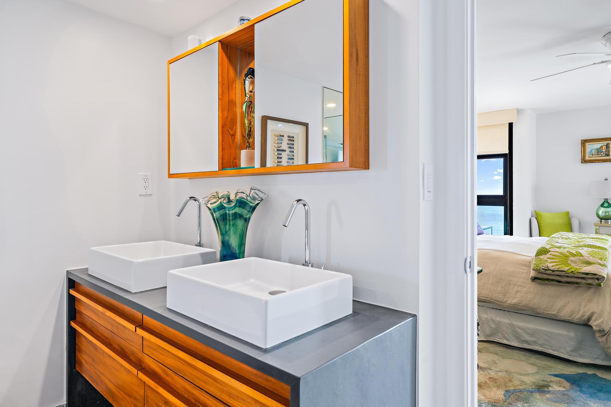 WATER GLADES 300 - Residential