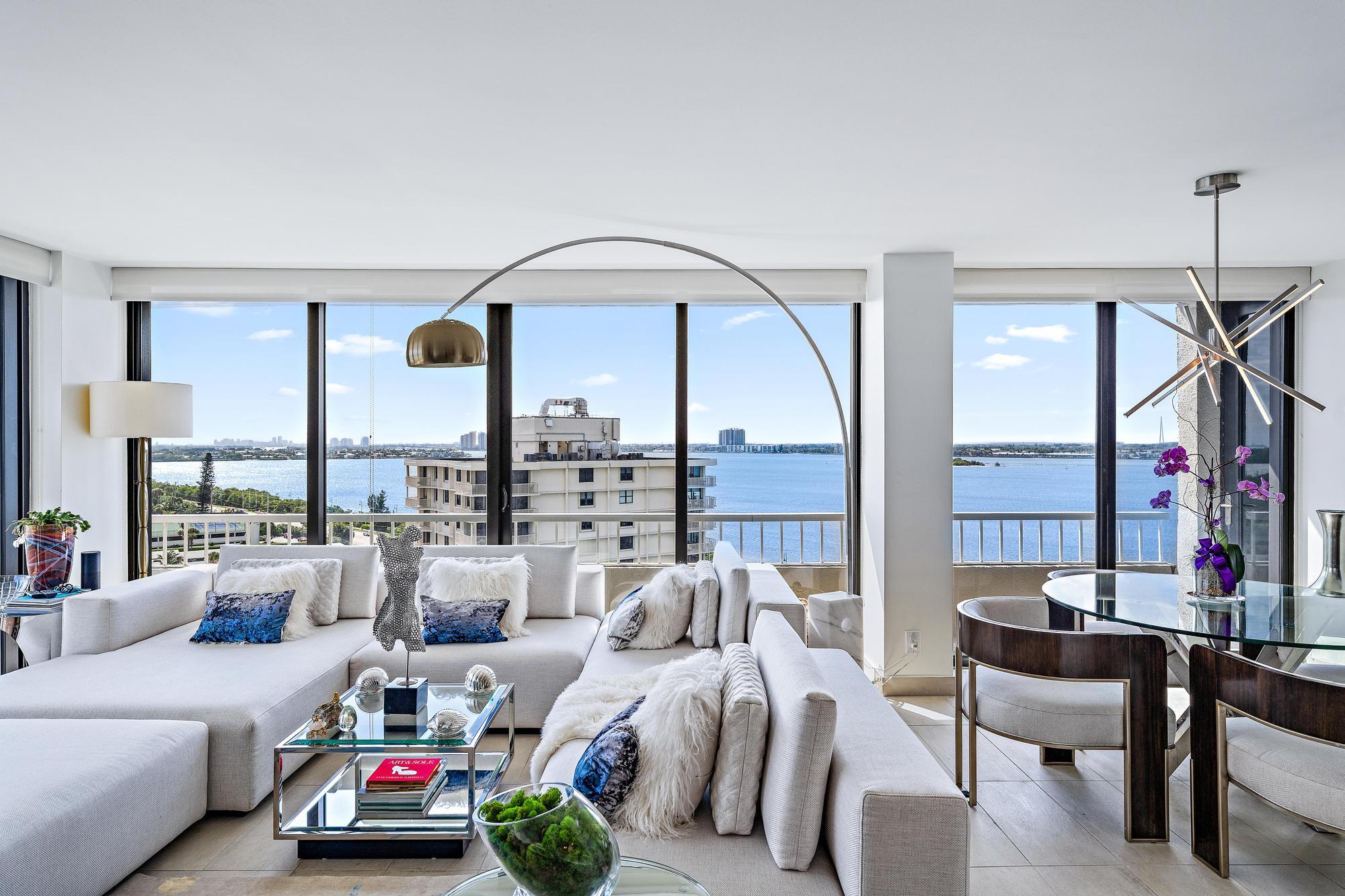 WATER GLADES 300 - Residential