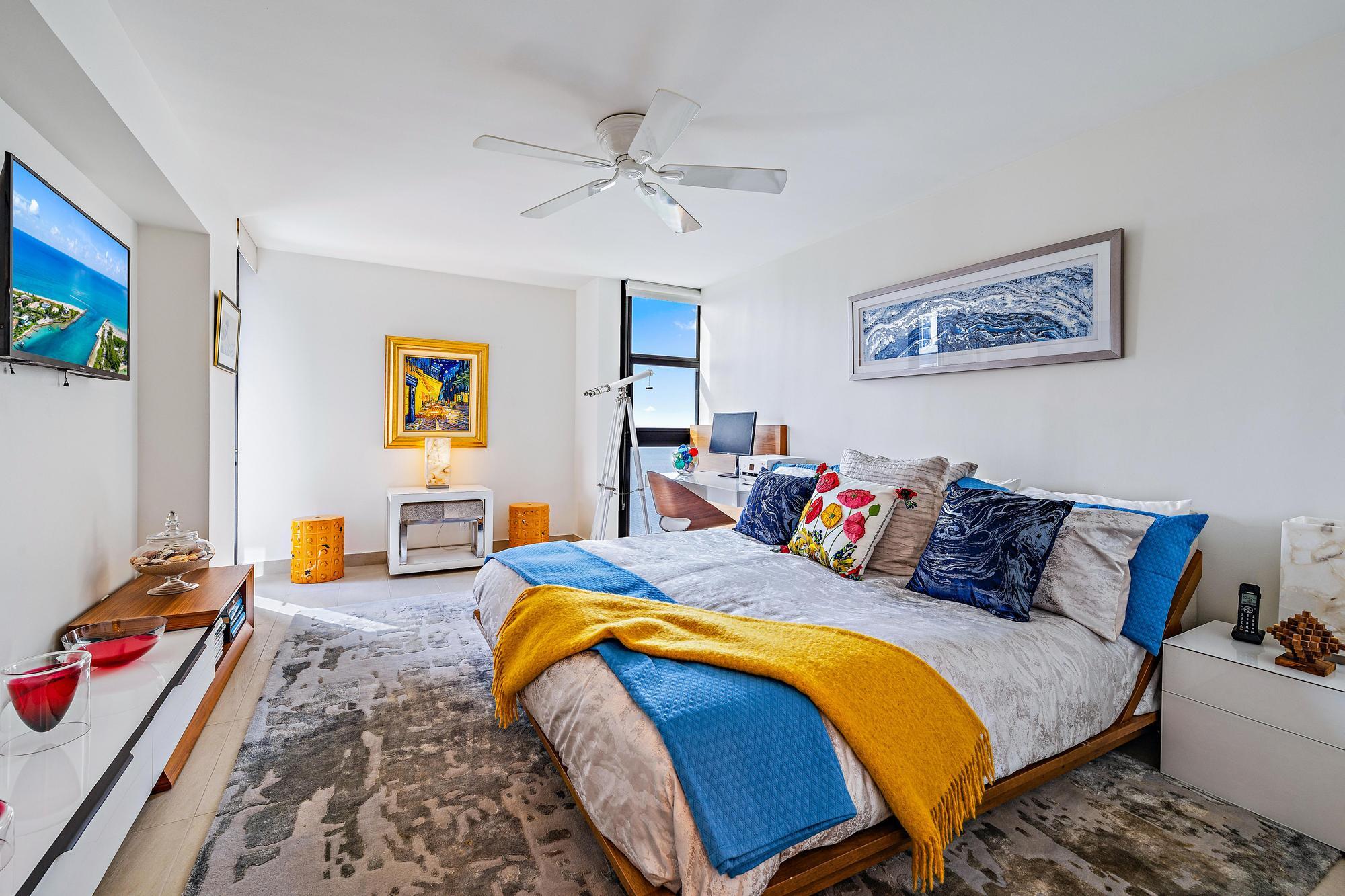 WATER GLADES 300 - Residential