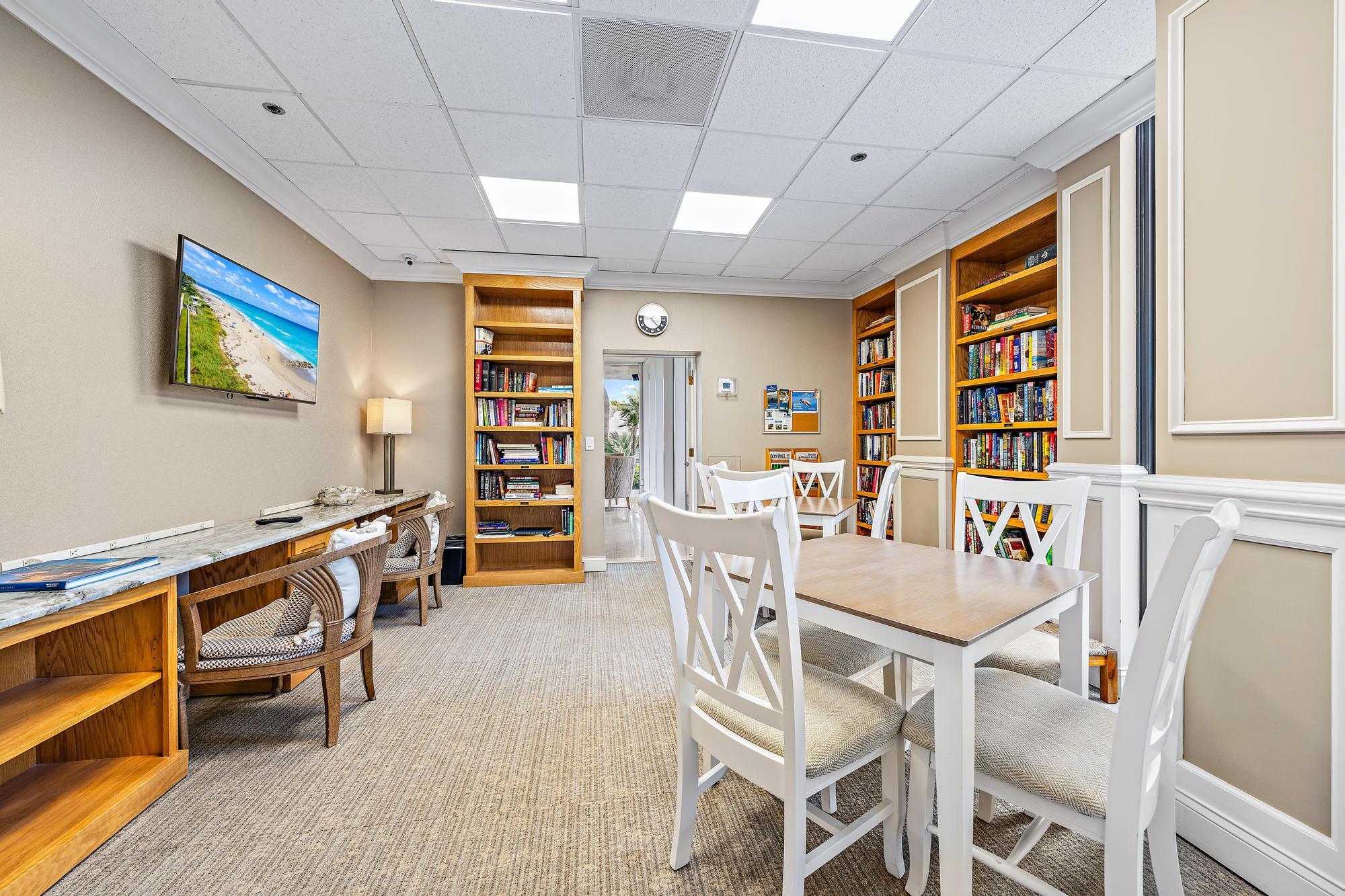 WATER GLADES 300 - Residential