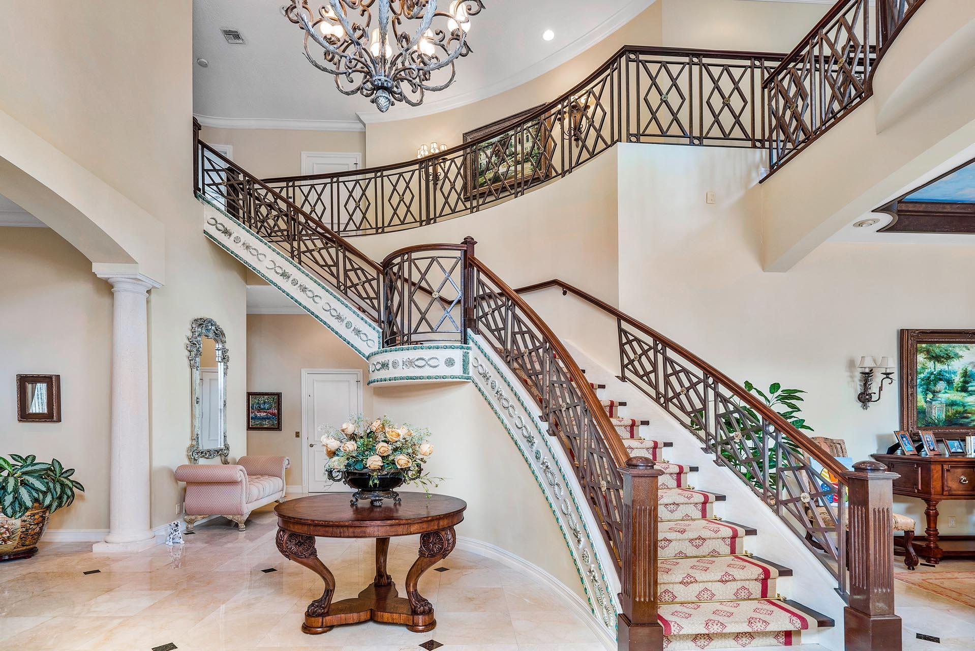 ROYAL PALM YACHT & COUNTR - Residential