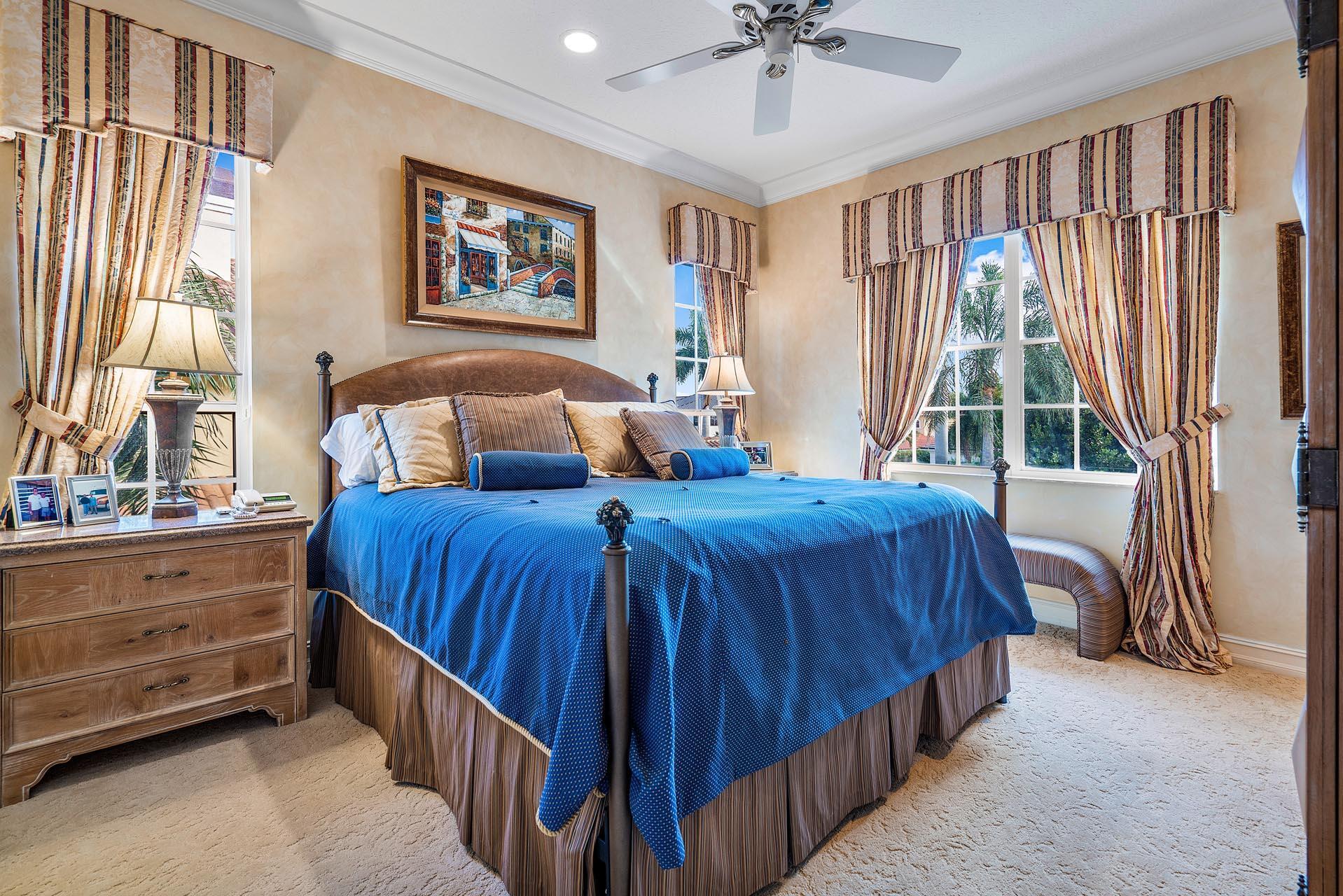 ROYAL PALM YACHT & COUNTR - Residential