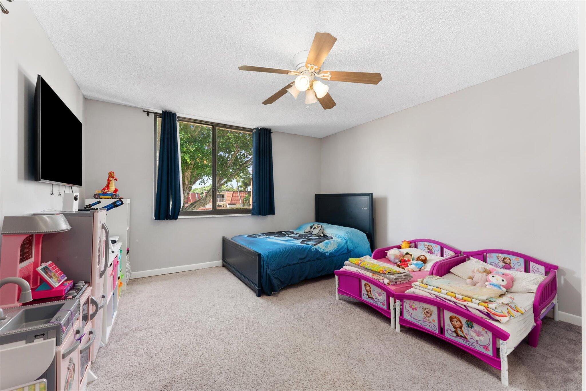 SOMERSET - Residential