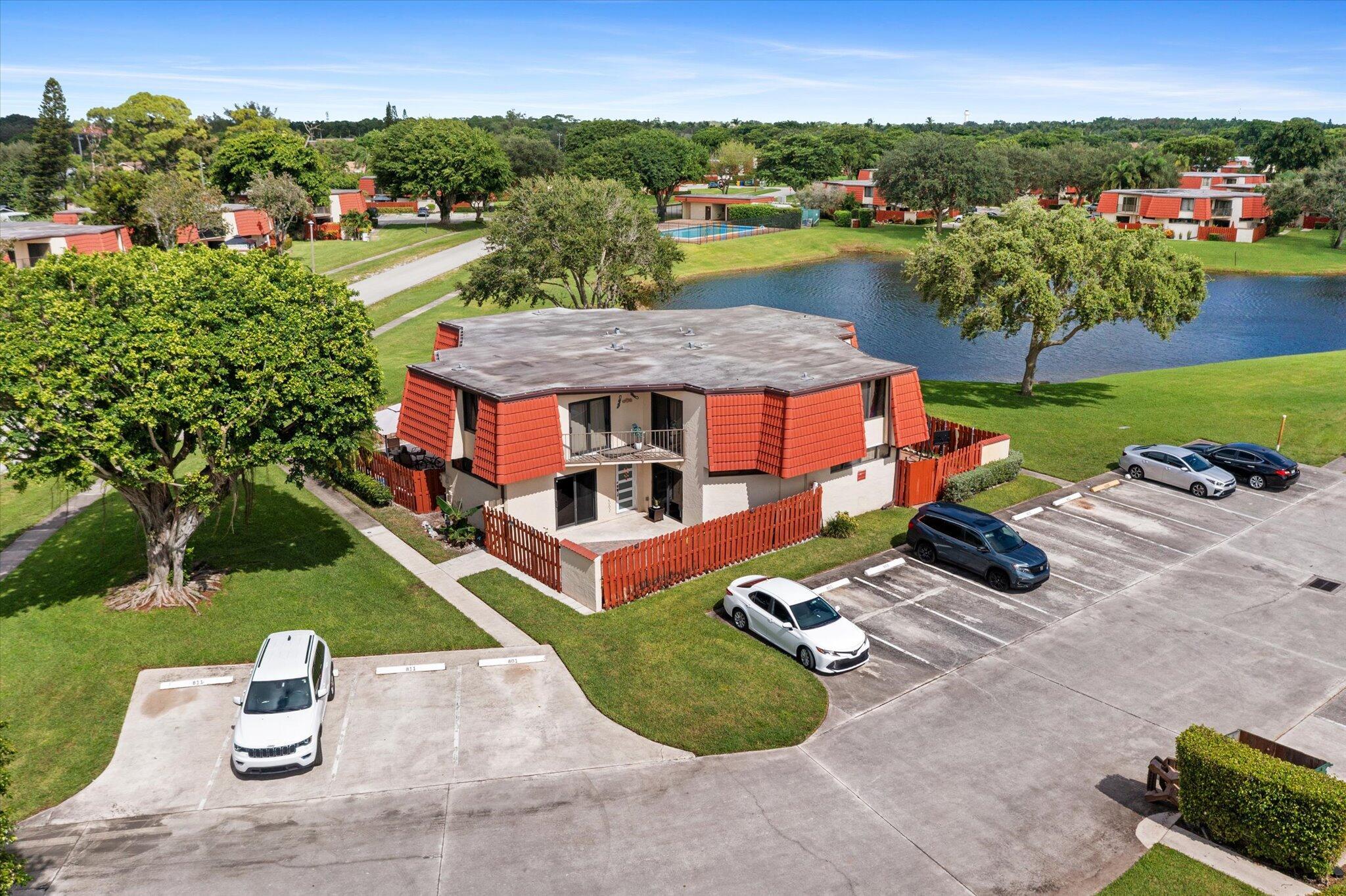 SOMERSET - Residential