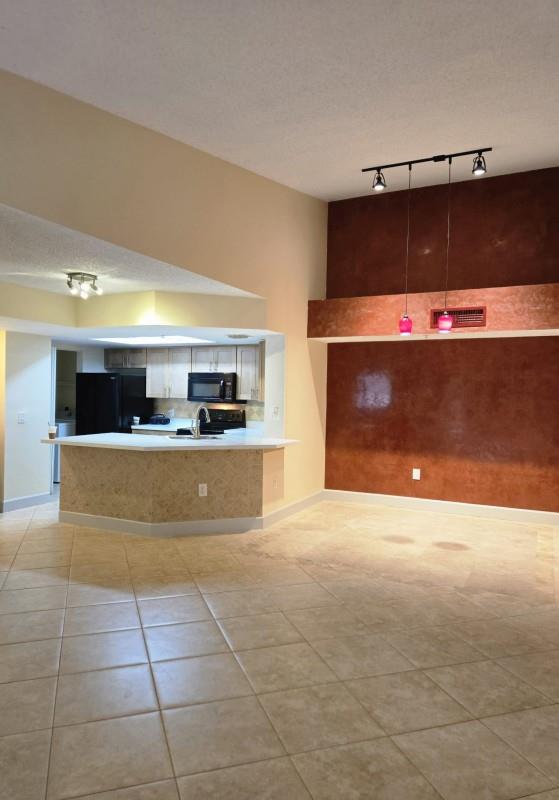 Evergreen Lakes Condo - Residential Lease