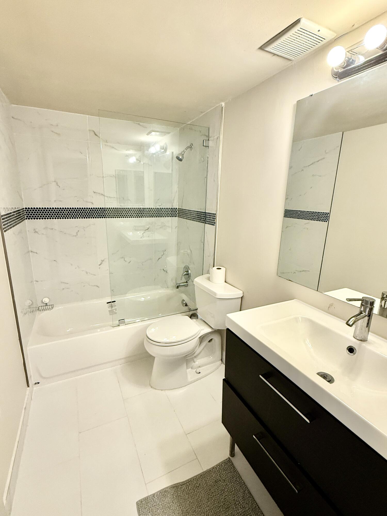 LAFAYETTE CONDO - Residential