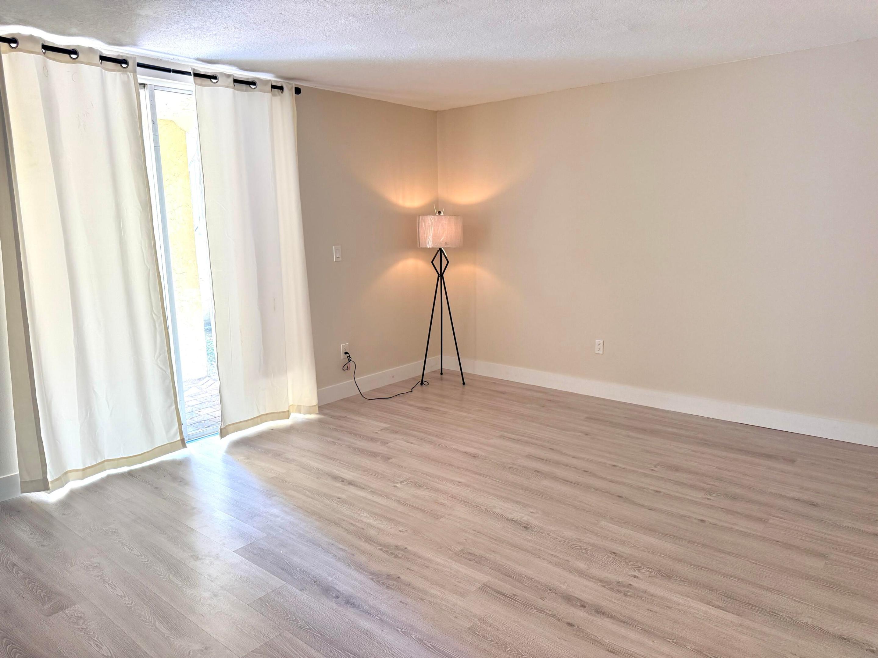 LAFAYETTE CONDO - Residential