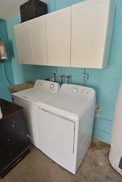 EASTRIDGE ESTATES - Residential Lease