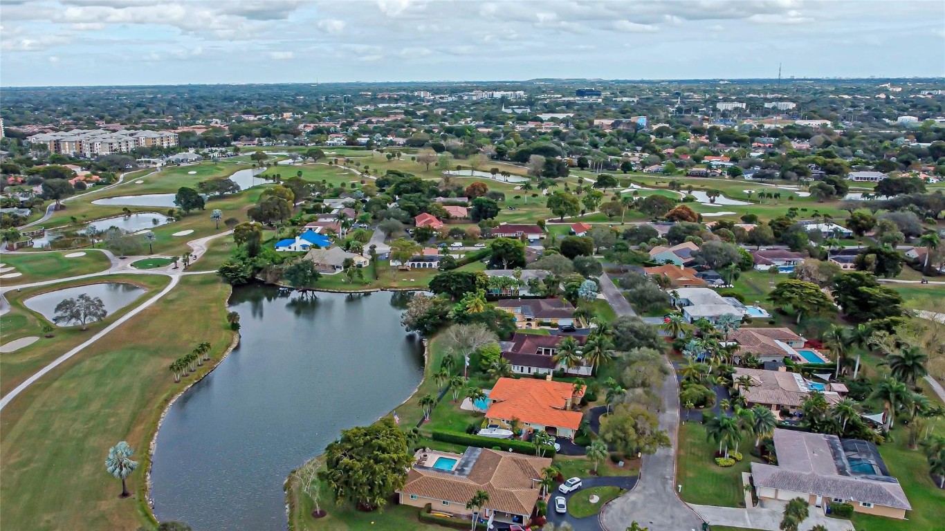 Coral Spgs Country Club S - Residential