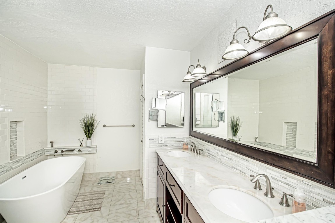 Coral Spgs Country Club S - Residential