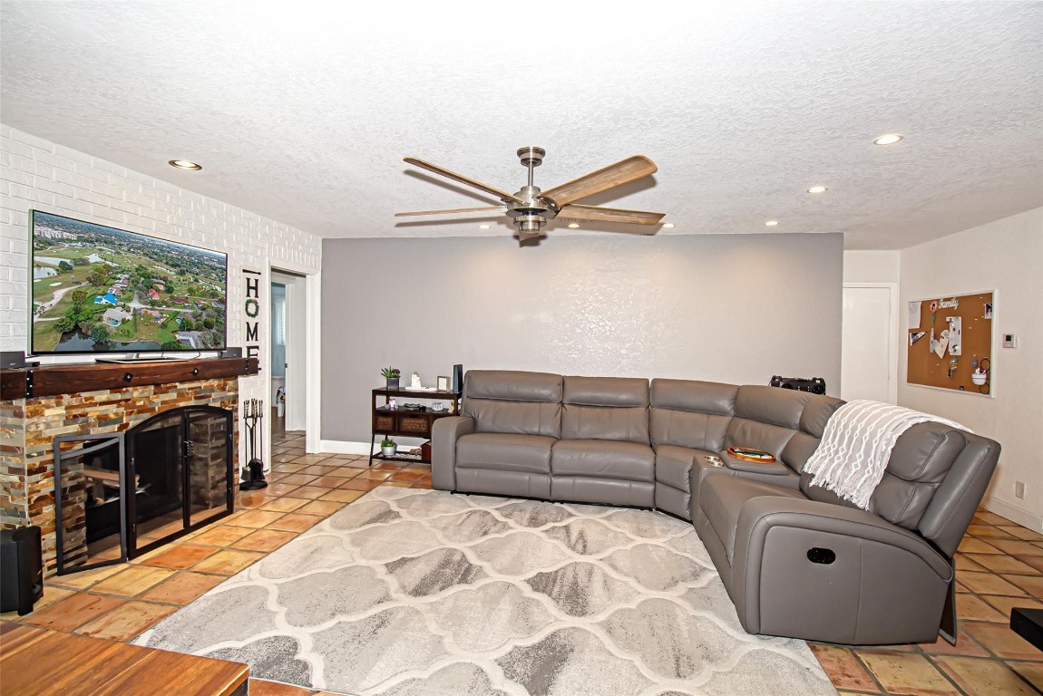 Coral Spgs Country Club S - Residential