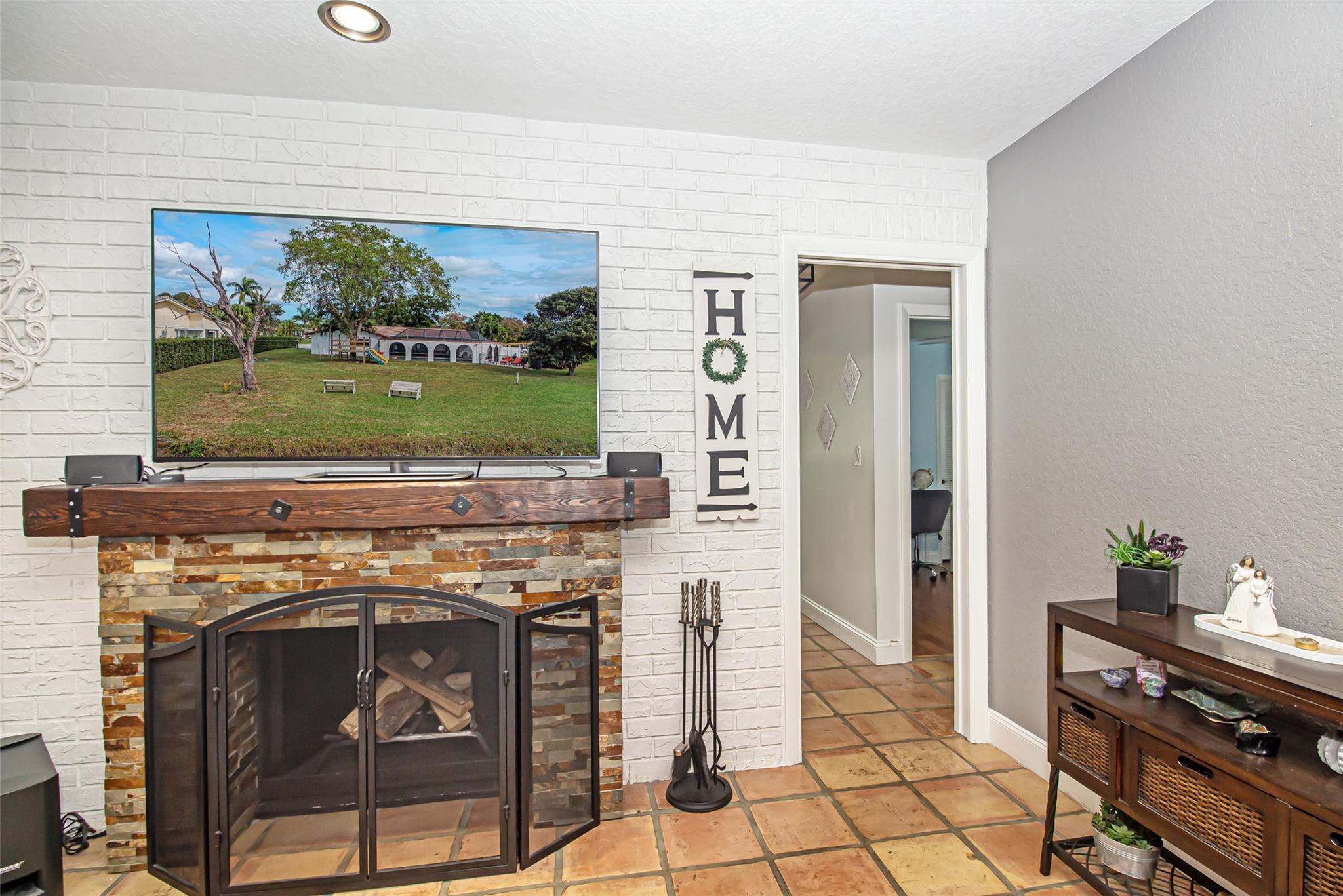 Coral Spgs Country Club S - Residential