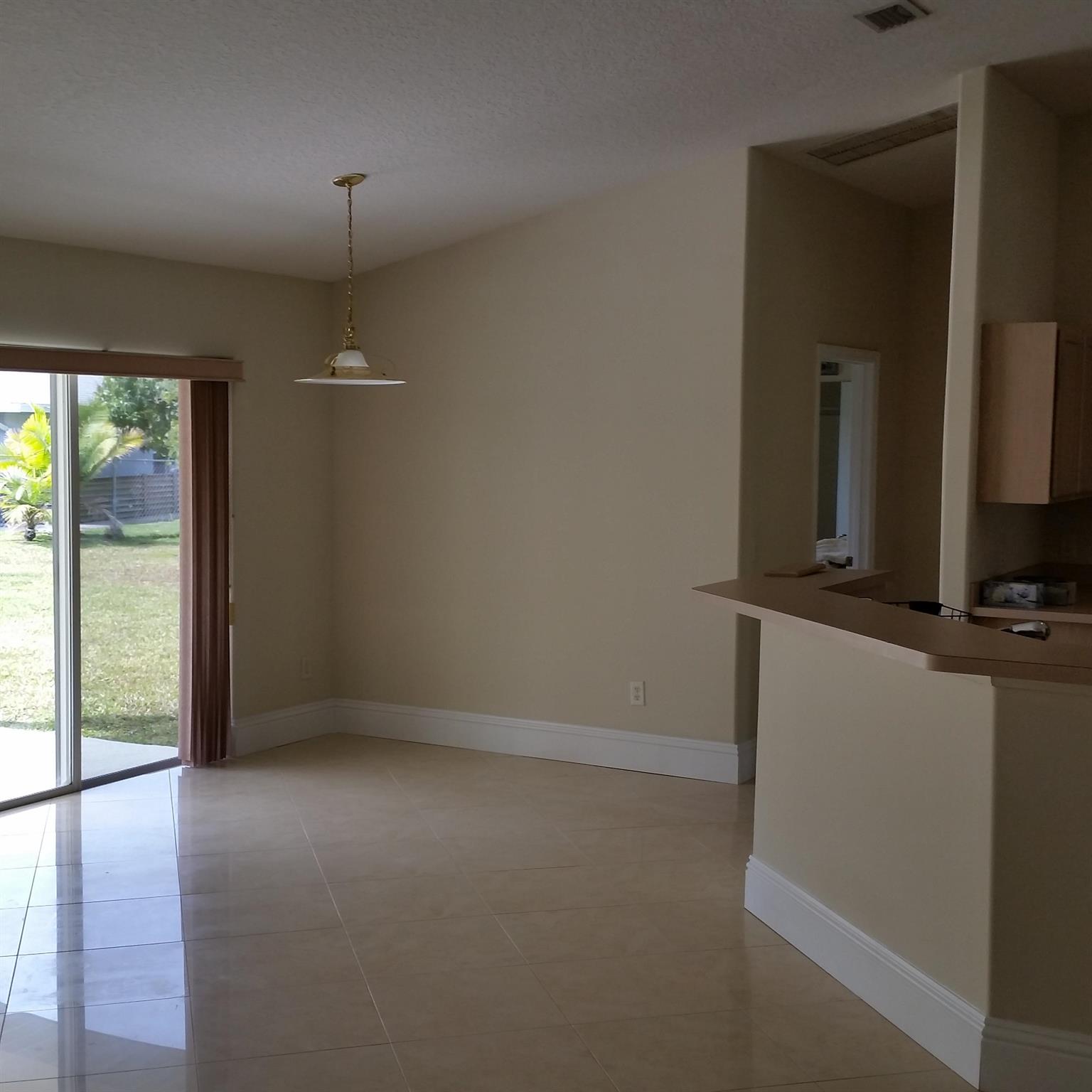 PORT ST LUCIE SECTION 44 - Residential Lease