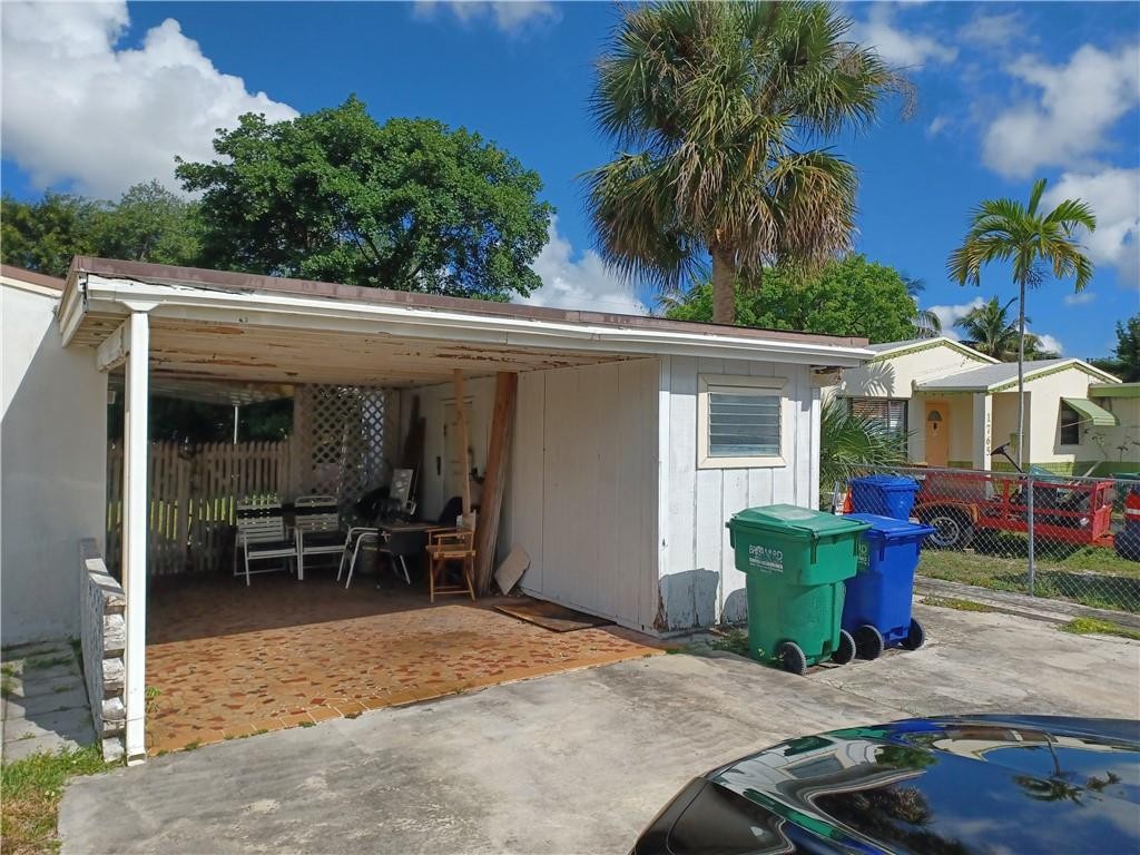 Floral Heights 1st Add 37 - Residential