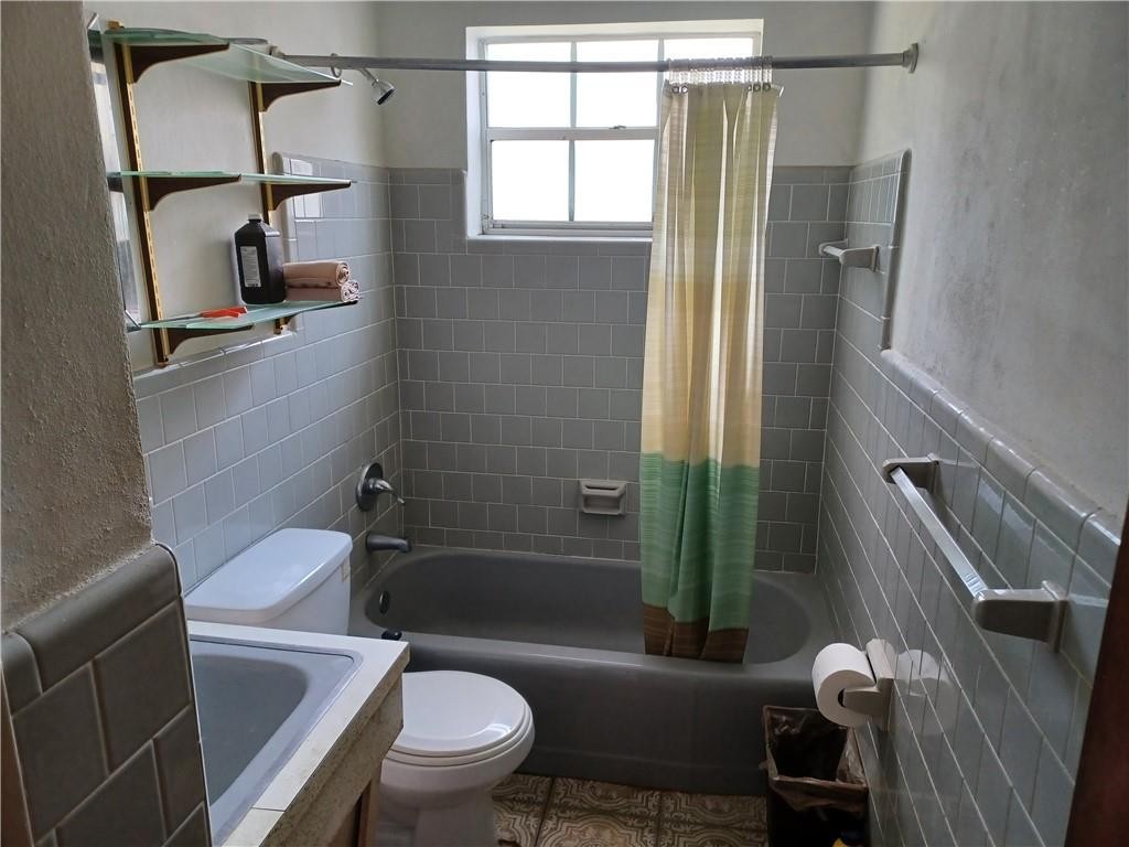 Floral Heights 1st Add 37 - Residential