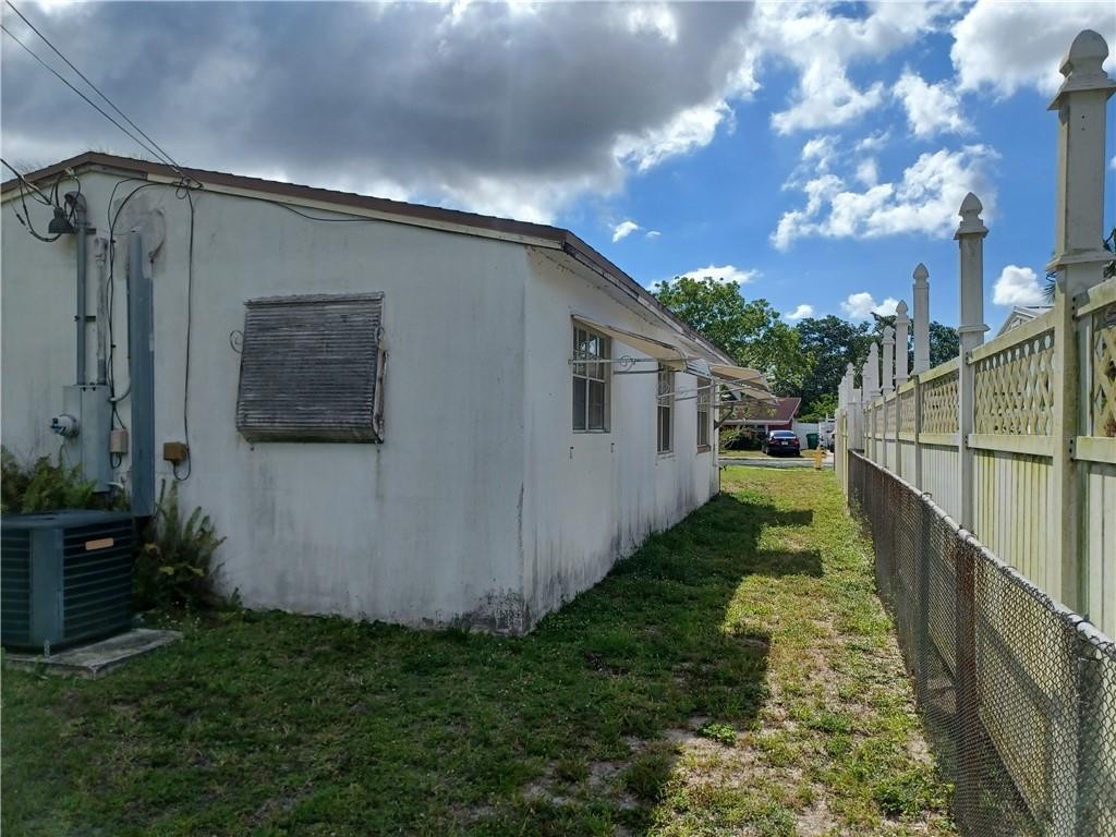 Floral Heights 1st Add 37 - Residential