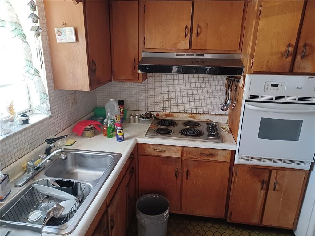 Floral Heights 1st Add 37 - Residential