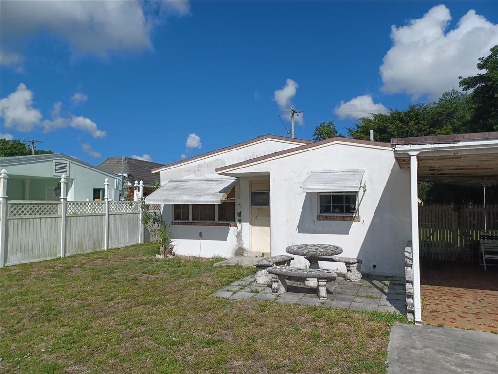 Floral Heights 1st Add 37 - Residential