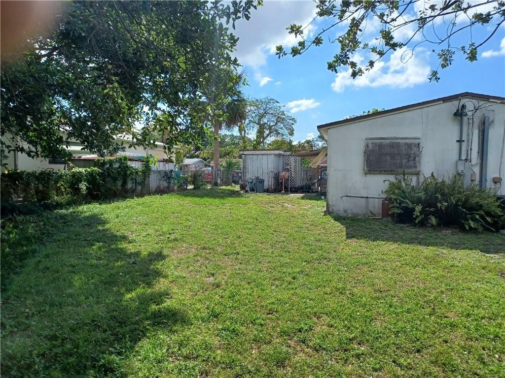 Floral Heights 1st Add 37 - Residential