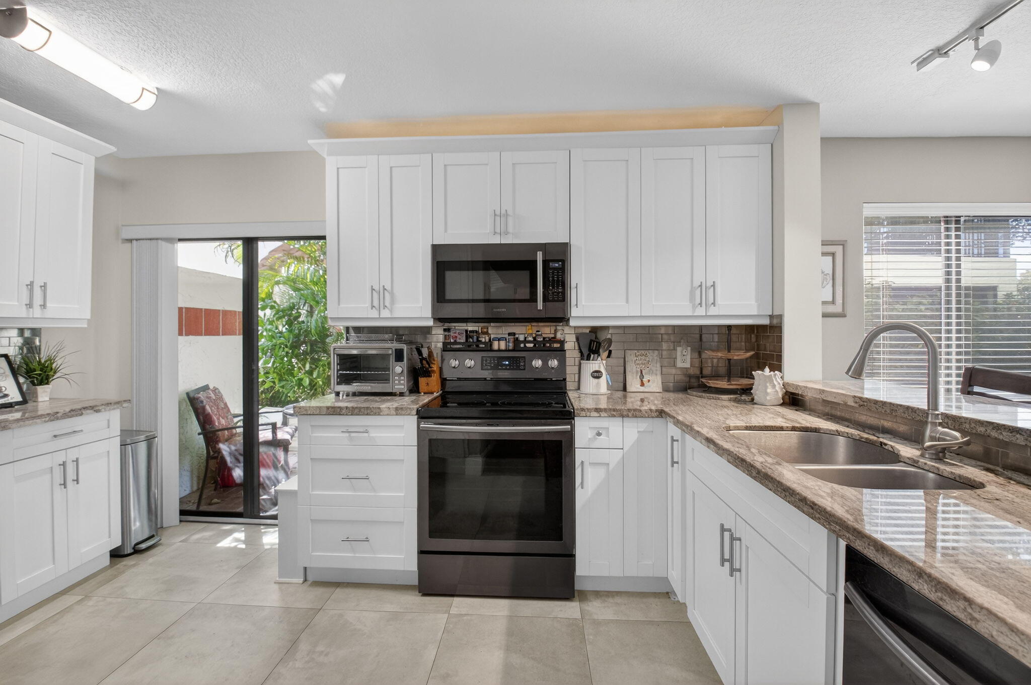 PALM CHASE CONDO - Residential