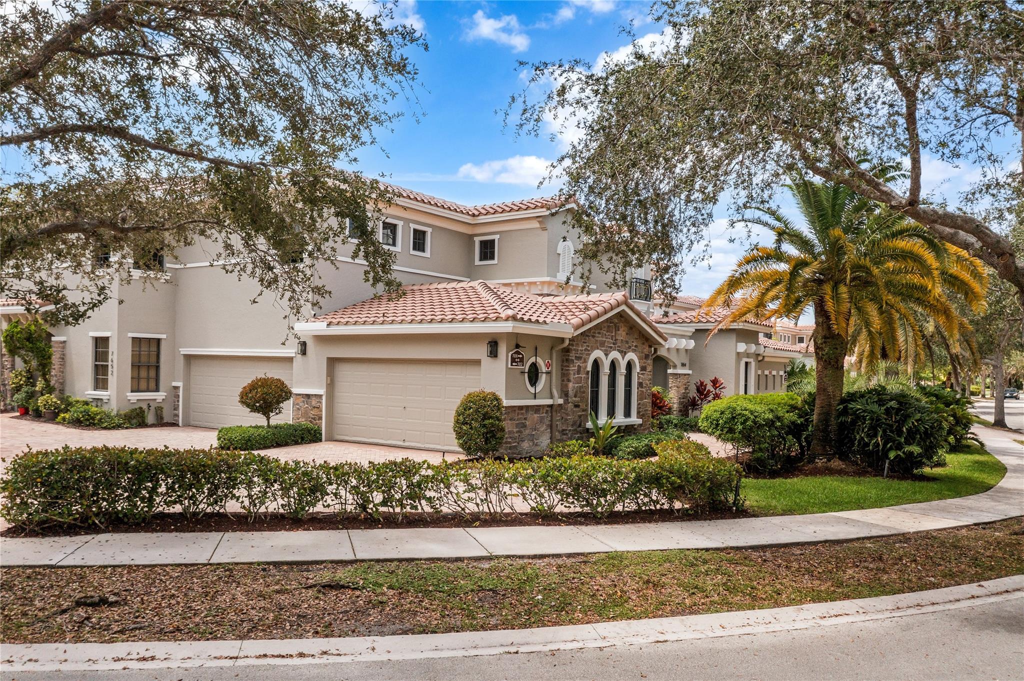 Parkland Golf & Country C - Residential
