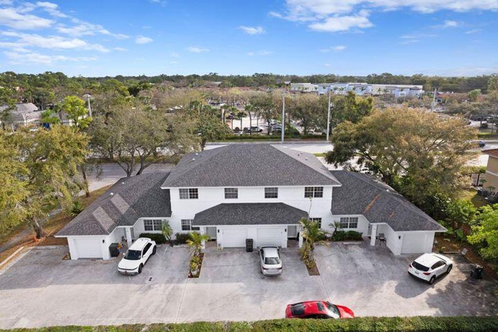 Photo of 1436 Hawthorne Place, Wellington, FL 33414 (MLS # R11164230)