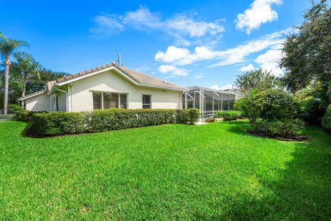 Tiny photo for 19028 SE Loxahatchee River Road, Jupiter, FL 33458 (MLS # B26089790)