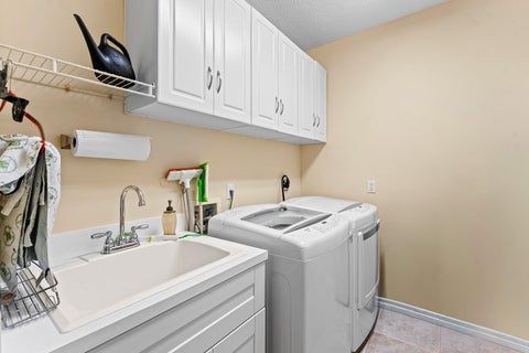 Tiny photo for 19028 SE Loxahatchee River Road, Jupiter, FL 33458 (MLS # B26089790)