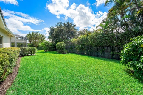Tiny photo for 19028 SE Loxahatchee River Road, Jupiter, FL 33458 (MLS # B26089790)