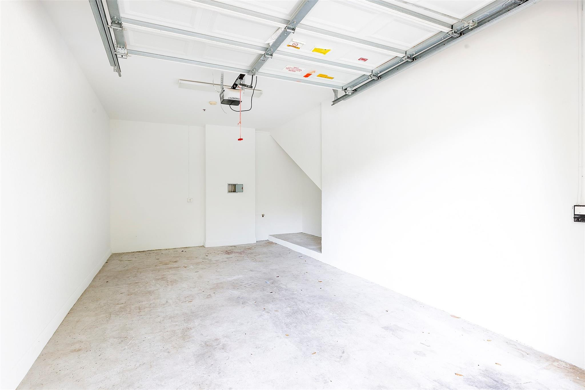 LAKESIDE VILLAGE OF DAVIE - Residential