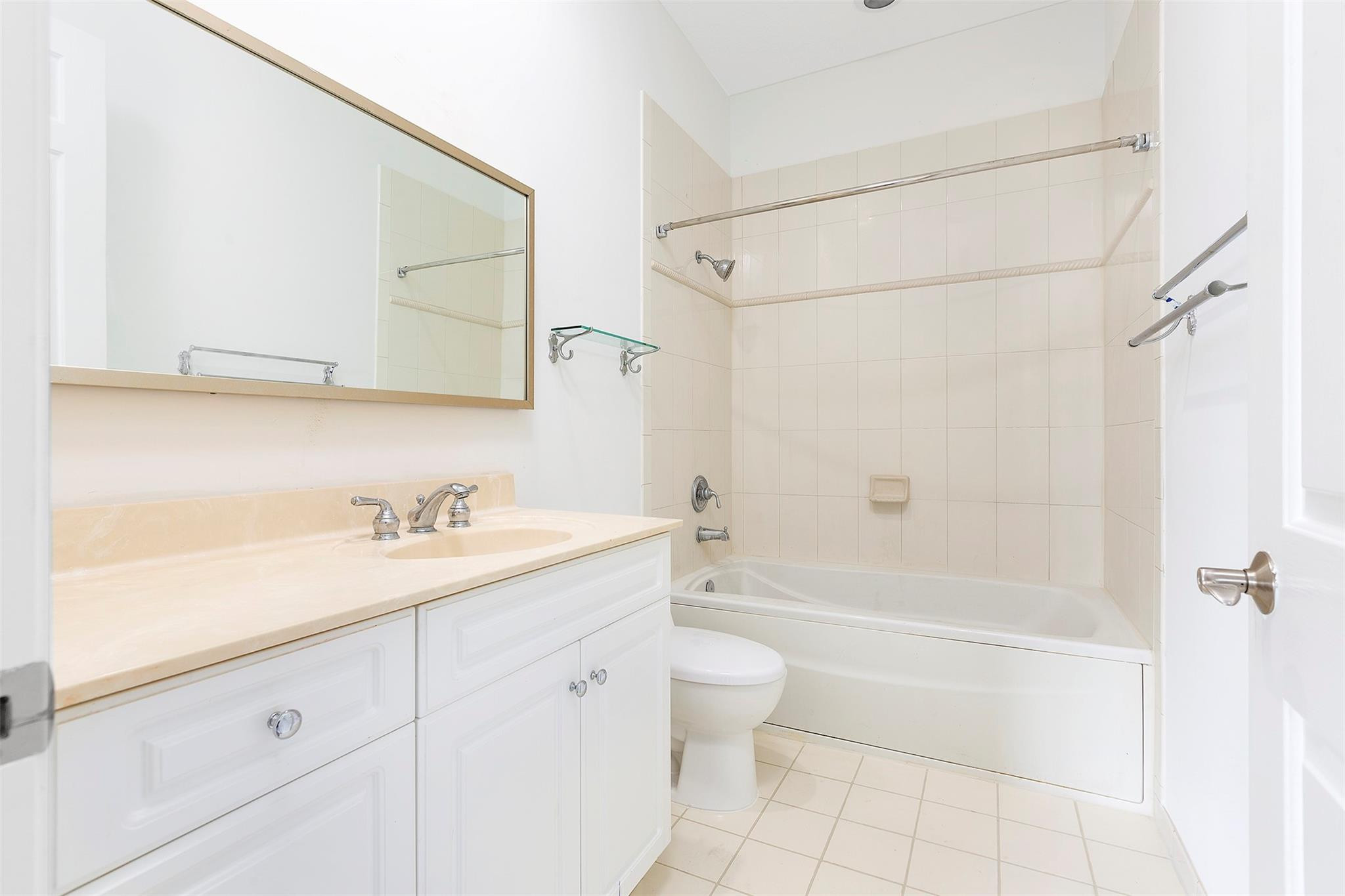 LAKESIDE VILLAGE OF DAVIE - Residential