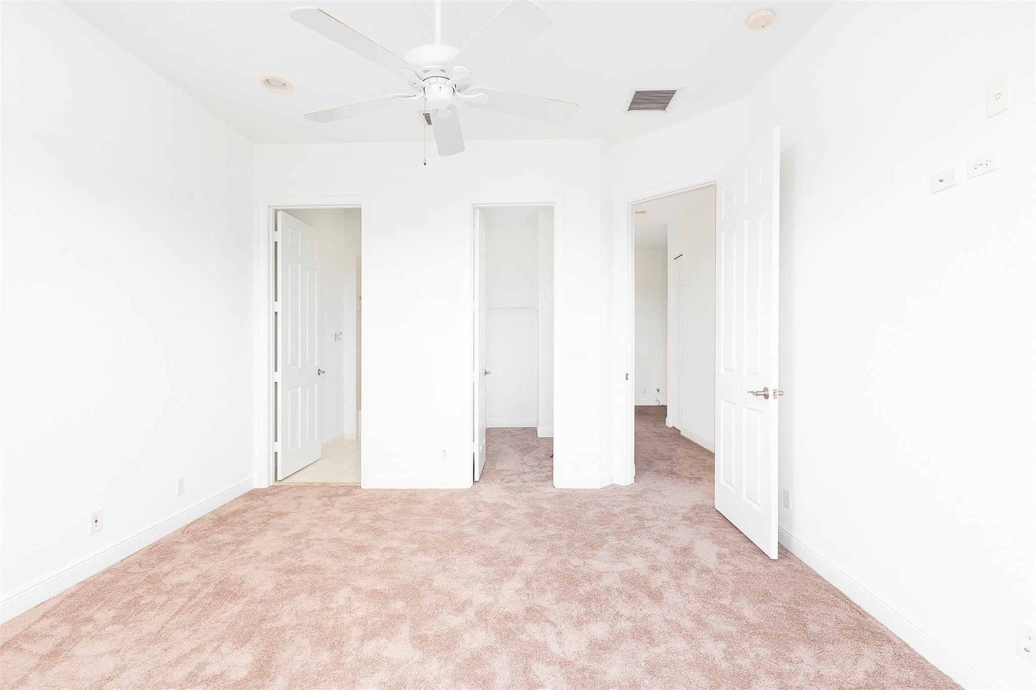 LAKESIDE VILLAGE OF DAVIE - Residential