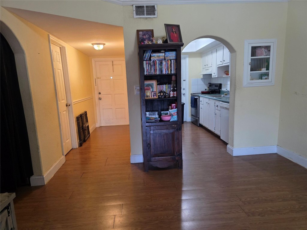 MARGATE GARDENS APARTMENT - Residential