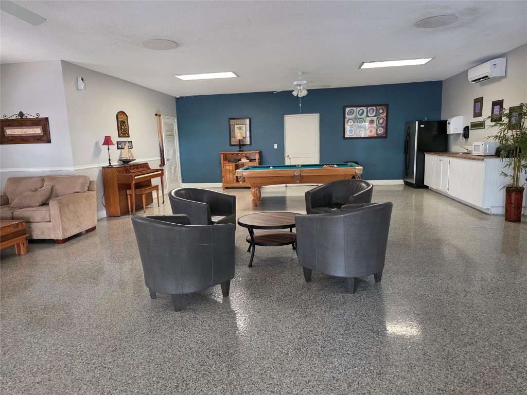 MARGATE GARDENS APARTMENT - Residential