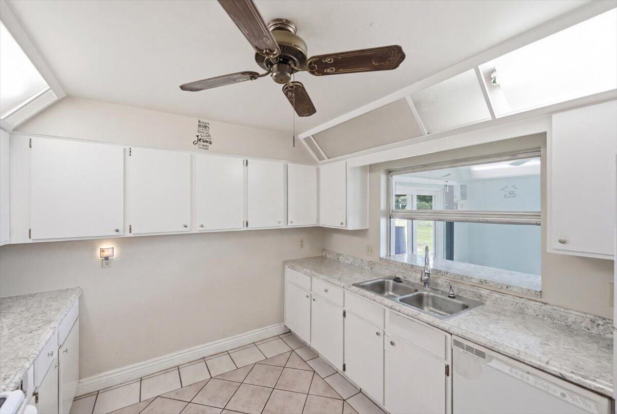 LAKEWOOD PARK UNIT 10 - Residential