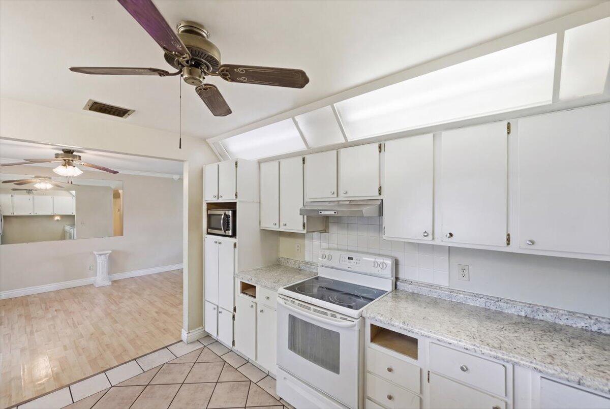 LAKEWOOD PARK UNIT 10 - Residential