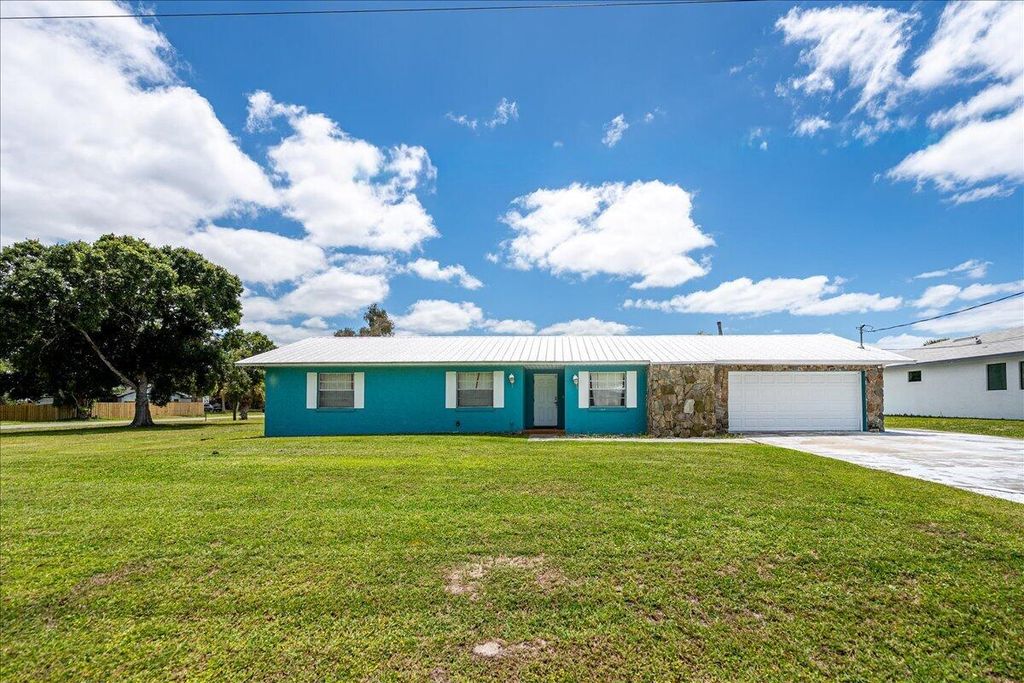 Photo of 6901 Salerno Road, Fort Pierce, FL 34951 (MLS # B26016571)