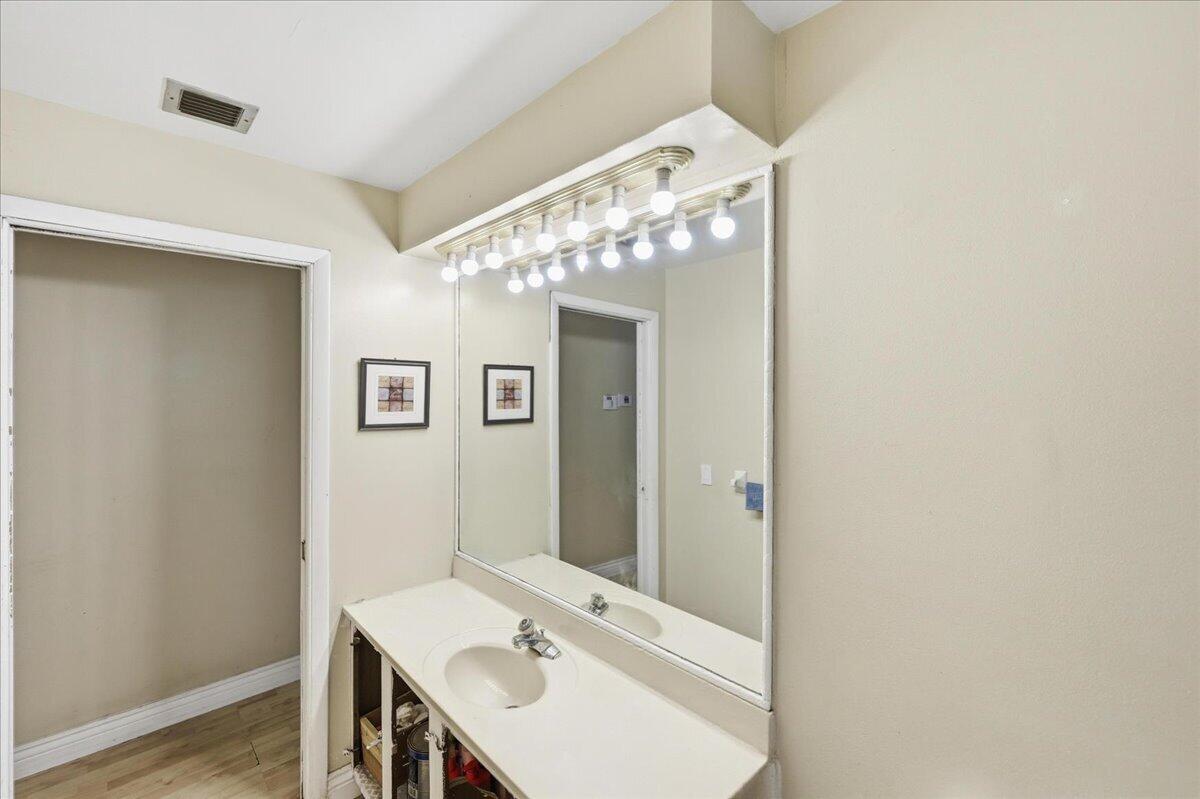 LAKEWOOD PARK UNIT 10 - Residential