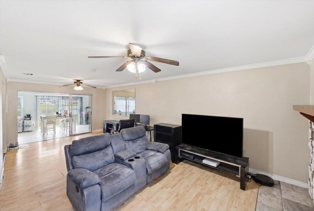 LAKEWOOD PARK UNIT 10 - Residential