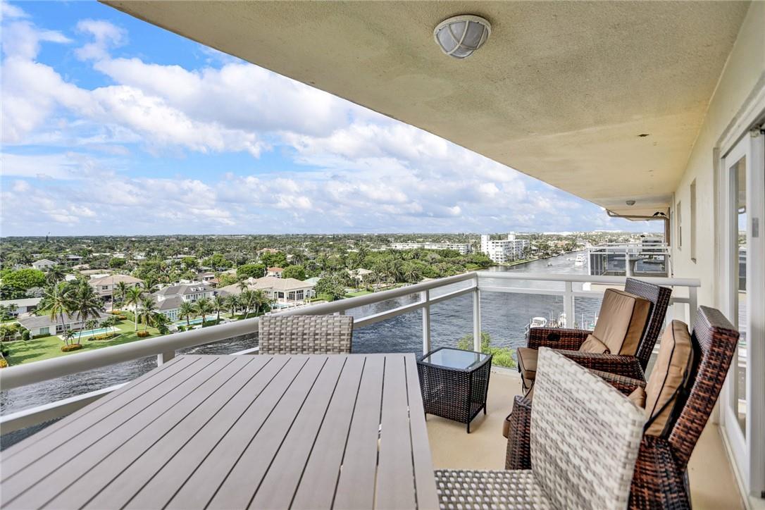 Hillsboro Island House Co - Residential Lease