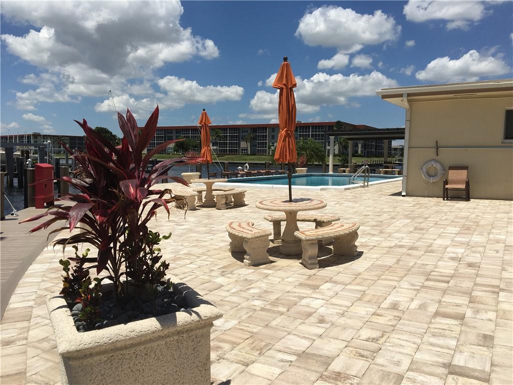 Hillsboro Island House Co - Residential Lease