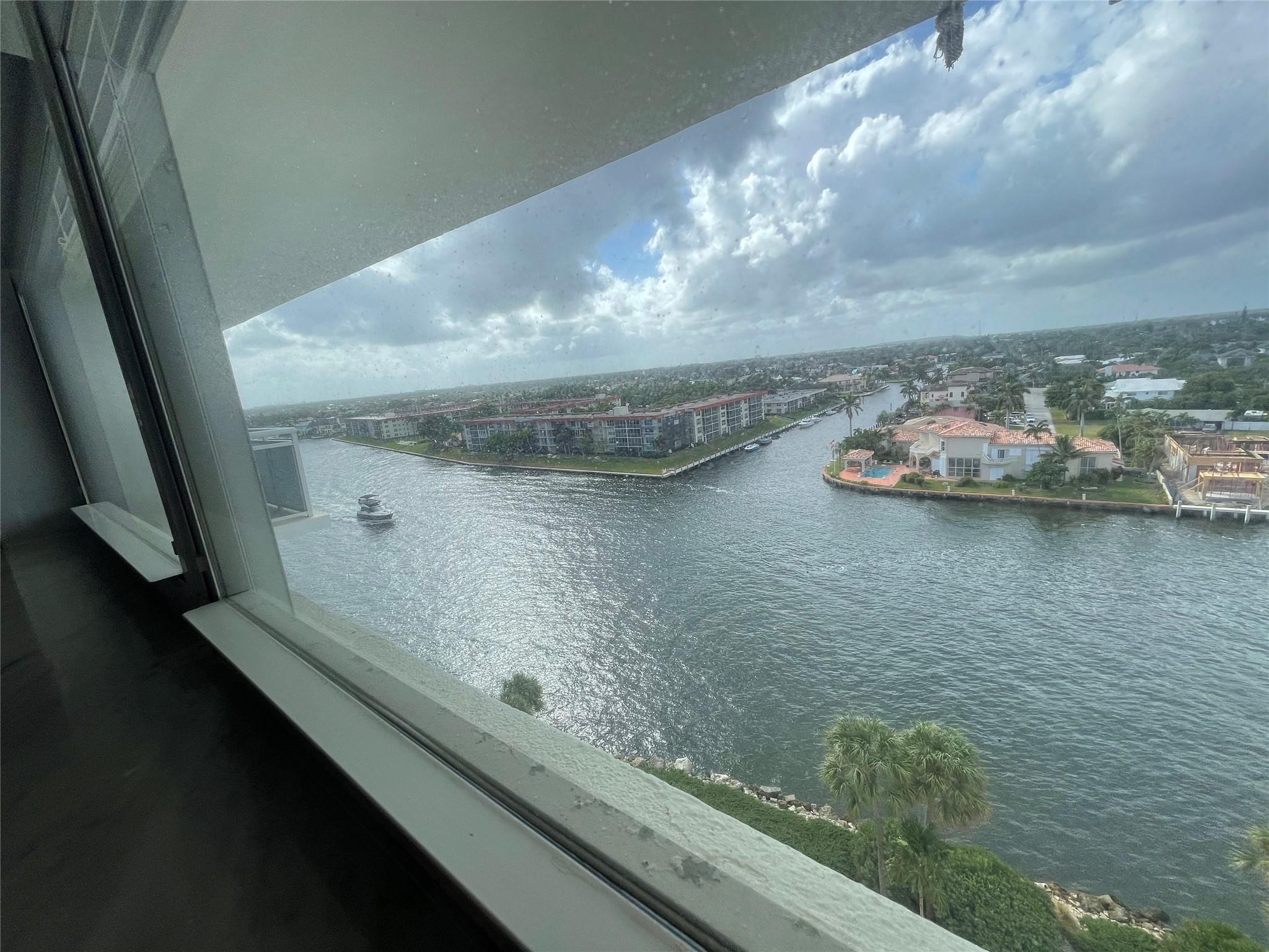 Hillsboro Island House Co - Residential Lease