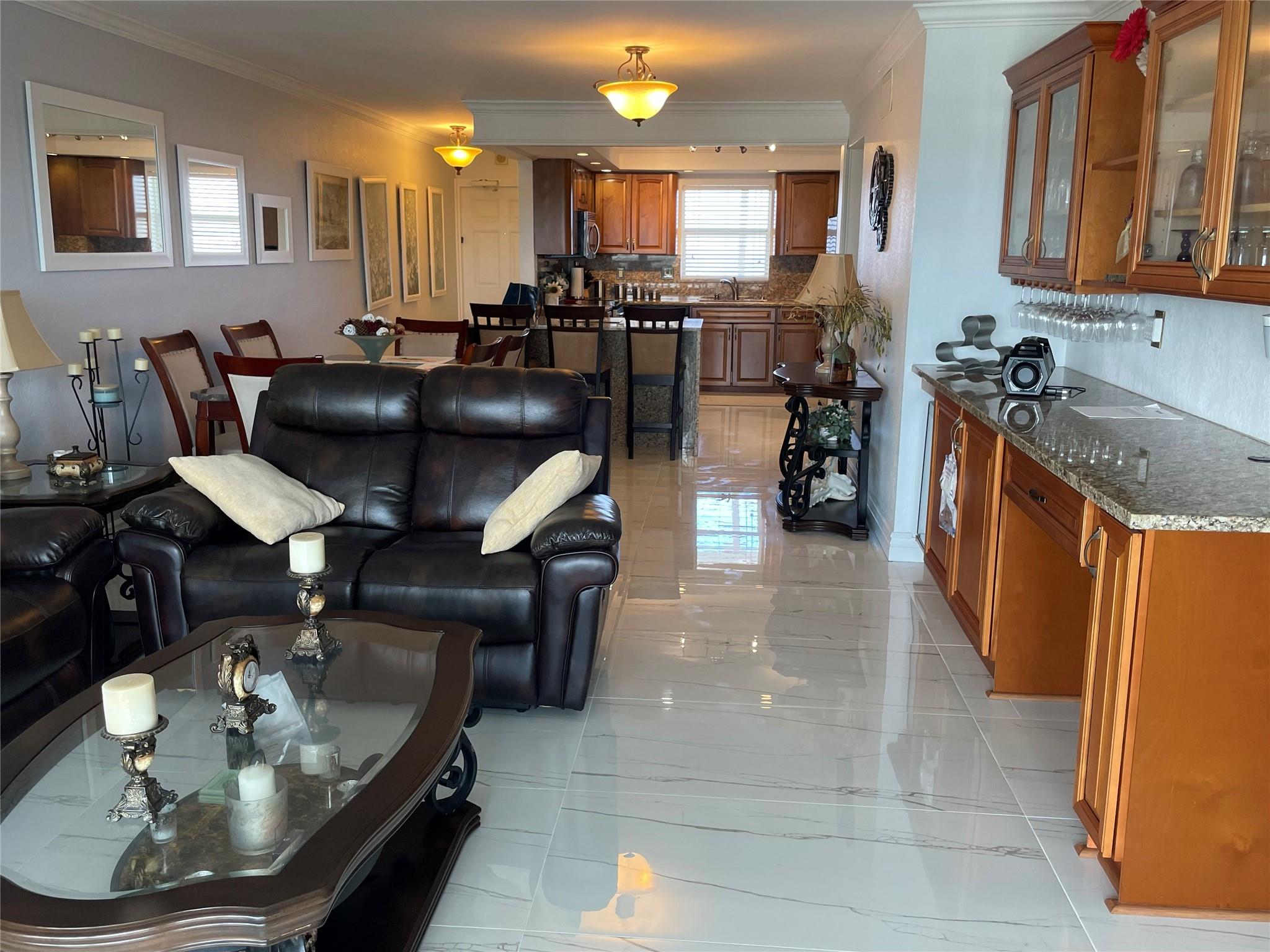 Hillsboro Island House Co - Residential Lease