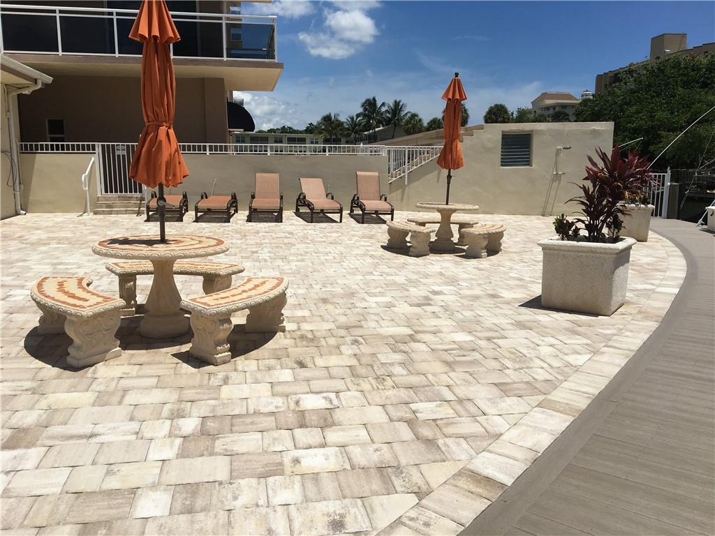 Hillsboro Island House Co - Residential Lease