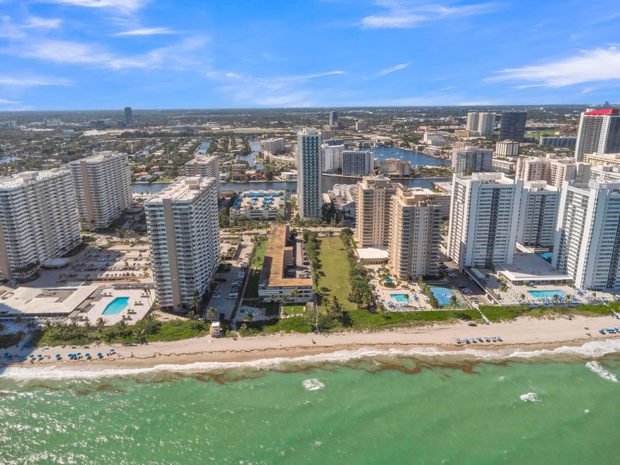 FRESH ON THE MARKET !!! FANTASTIC OPEN UNIT WITH A DEN (2ND BEDROOM IS A DEN WITH A CLOSET) IN HIGHLY DESIRABLE OCEAN MARINE YACHT CLUB. LOCATED ON OCEAN DR. SHORT WALK TO DEEDED OCEAN ACCESS. GREAT OCEAN VIEWS FROM YOUR BALCONY. AMMENITIES GALORE INCLUDING A VALET, MANNED AND SECURED LOBBY, GORGEOUS RESORT STYLE SWIMMING POOL AND JACUZZI FACING INTRACOASTAL, WELL EQUIPED FITNESS CENTER AND MORE. OPEN LAYOUT, TILE AND WOOD LAMINATE THROUGHOUT, MODERN APPLIANCES, WASHER AND DRYER IN THE UNIT. CLOSE TO SHOPPING AND GREAT RESTAURANTS. PER ASSOCIATION MINIMUM RENTAL PERIOD IS SIX MONTHS AND 1 DAY. ENJOY SOUTH FLORIDA LIFESTYLE AT IT'S FINEST.