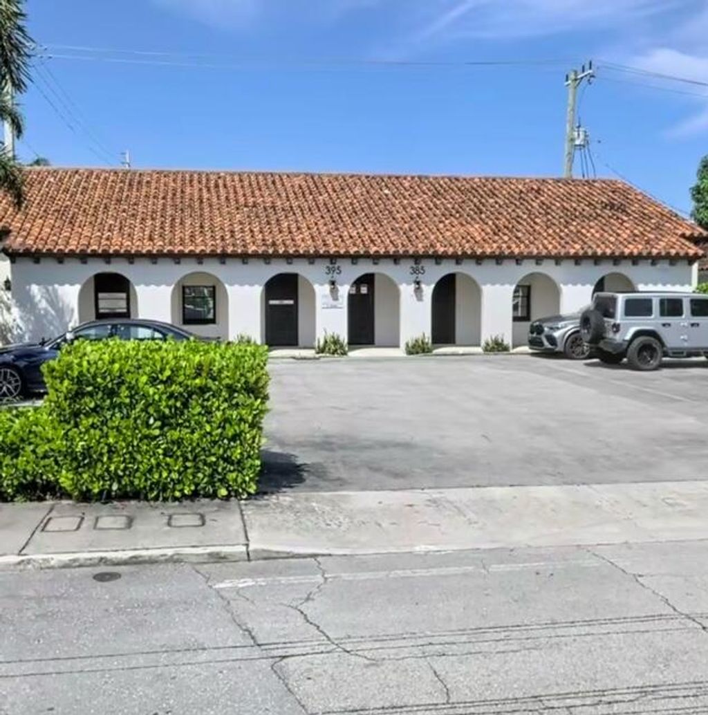 Photo of 386396 Malverne Boulevard, West Palm Beach, FL 33405 (MLS # R11147926)