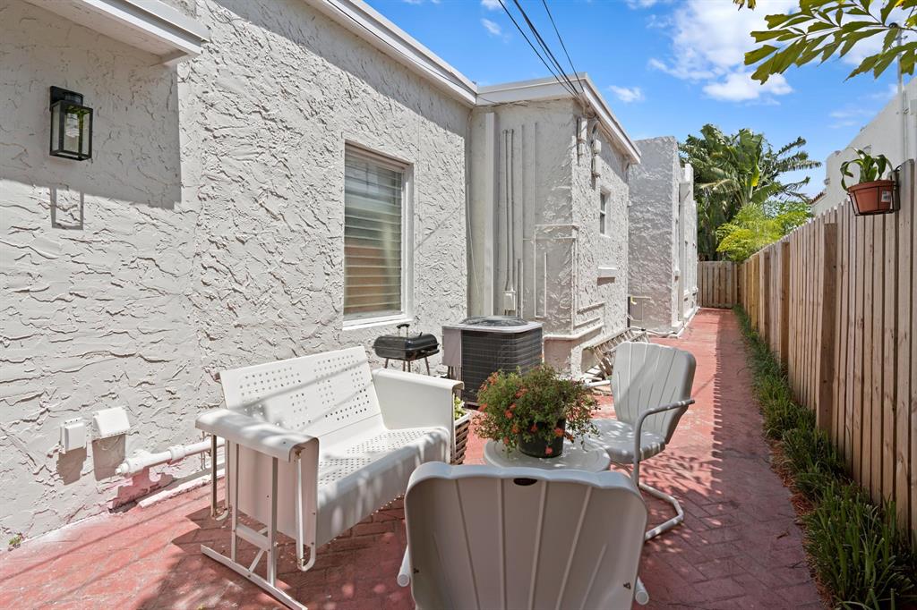 CENTRAL PARK SOUTH PALM BEACH - Residential