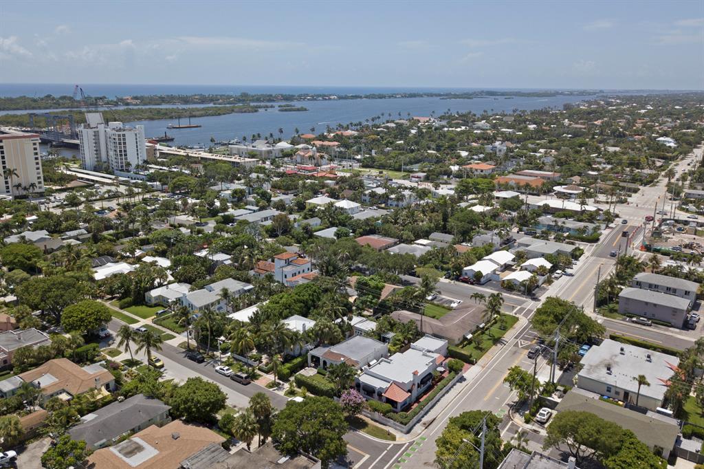 CENTRAL PARK SOUTH PALM BEACH - Residential